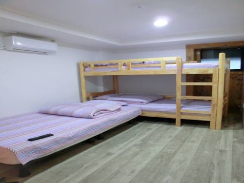 J Guesthouse Сеул Екстериор снимка