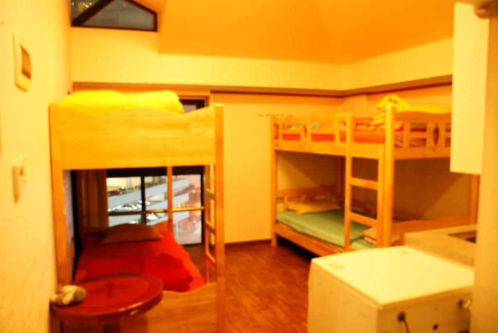 J Guesthouse Сеул Стая снимка