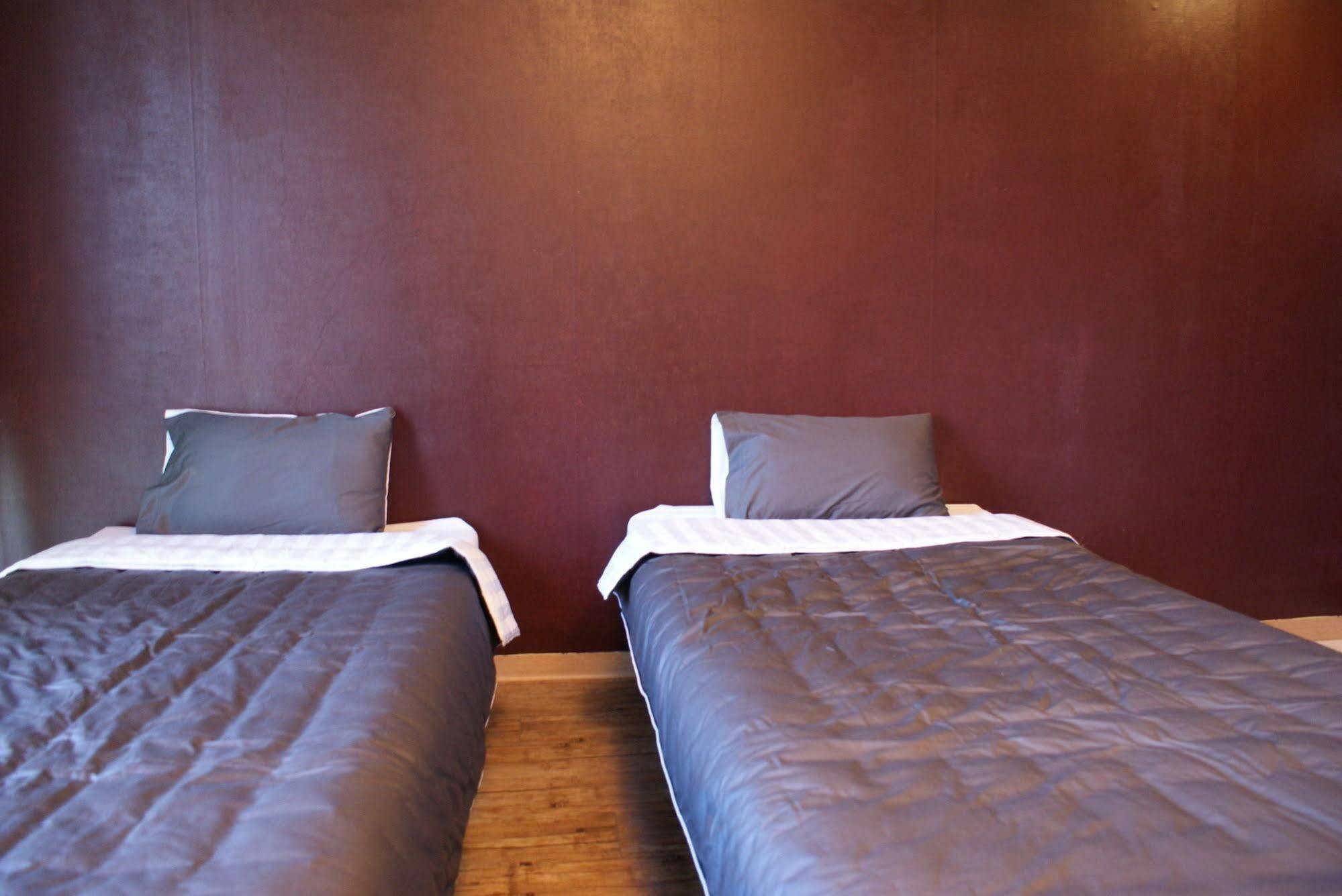 J Guesthouse Сеул Екстериор снимка