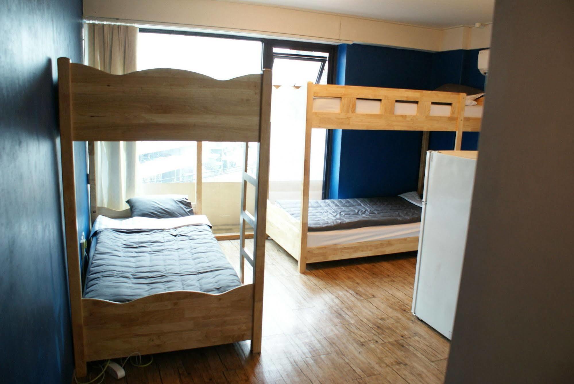 J Guesthouse Сеул Екстериор снимка
